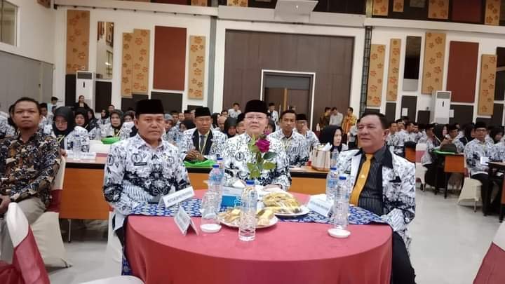 Konferensi Kerja Iii Pgri Provinsi Bengkulu Tahun Investigasi