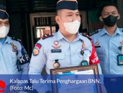 Pertama Di Sumatera Barat, Kalapas Talu Terima Penghargaan BNN