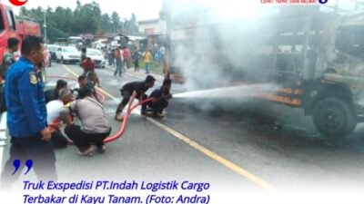 Truk Exspedisi PT.Indah Logistik Cargo Terbakar di Kayu Tanam