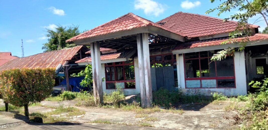 Terbakar