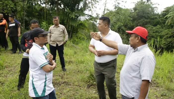 Wako Hendri Arnis Ajak Warga Hidupkan Kembali Wisata Batu Limo yang  Terdampak Galodo - Investigasi