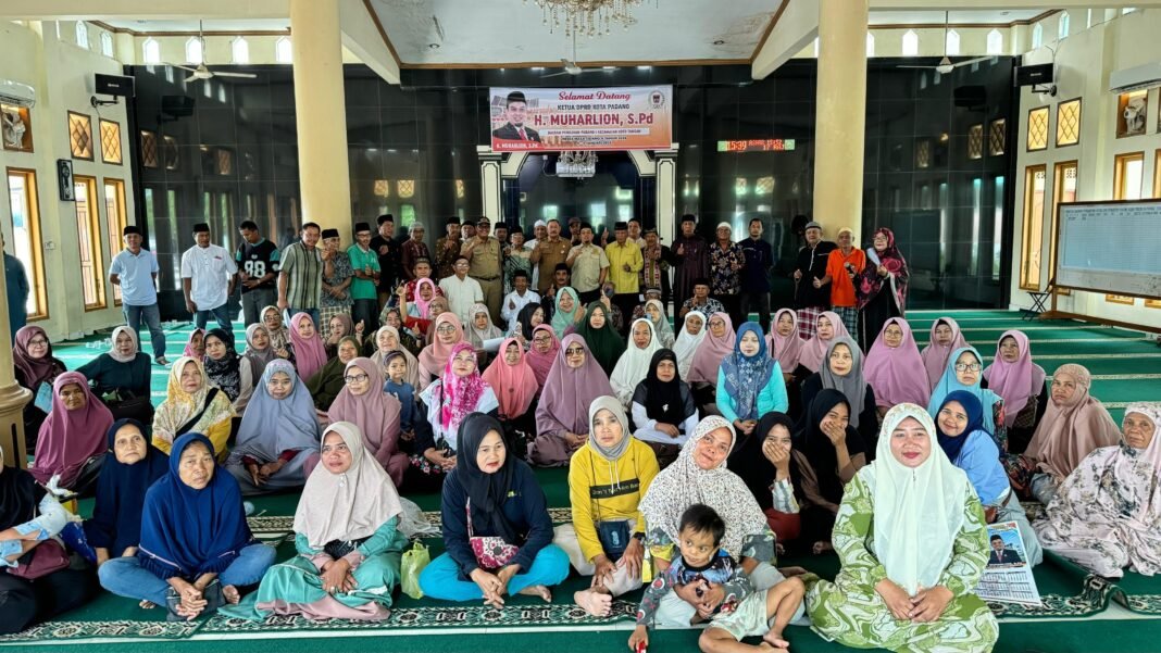 DPRD kota padang
