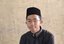 Bau Baju Ayah, Surat Rindu dari Anak Pondok Bernama Ismail Baju