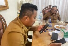 Wagub Vasko Koordinasikan Dukungan Penanganan Longsor Aro Suka dengan Pemkab Solok